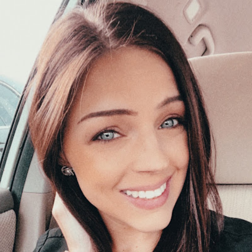 Meet your Posher, Emily